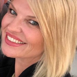 Meet your Posher, Jenn